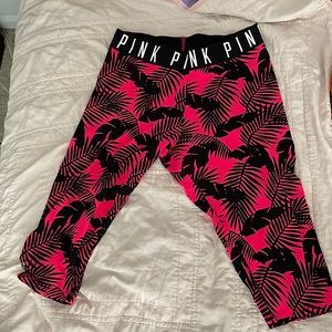 PINK Ultimate 3/4 Legging